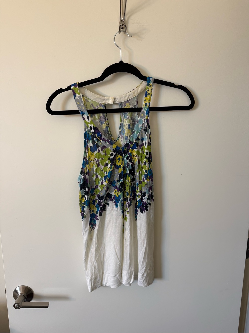Y2K Vintage American Eagle Outfitters White Tank with Blue & Green Florals